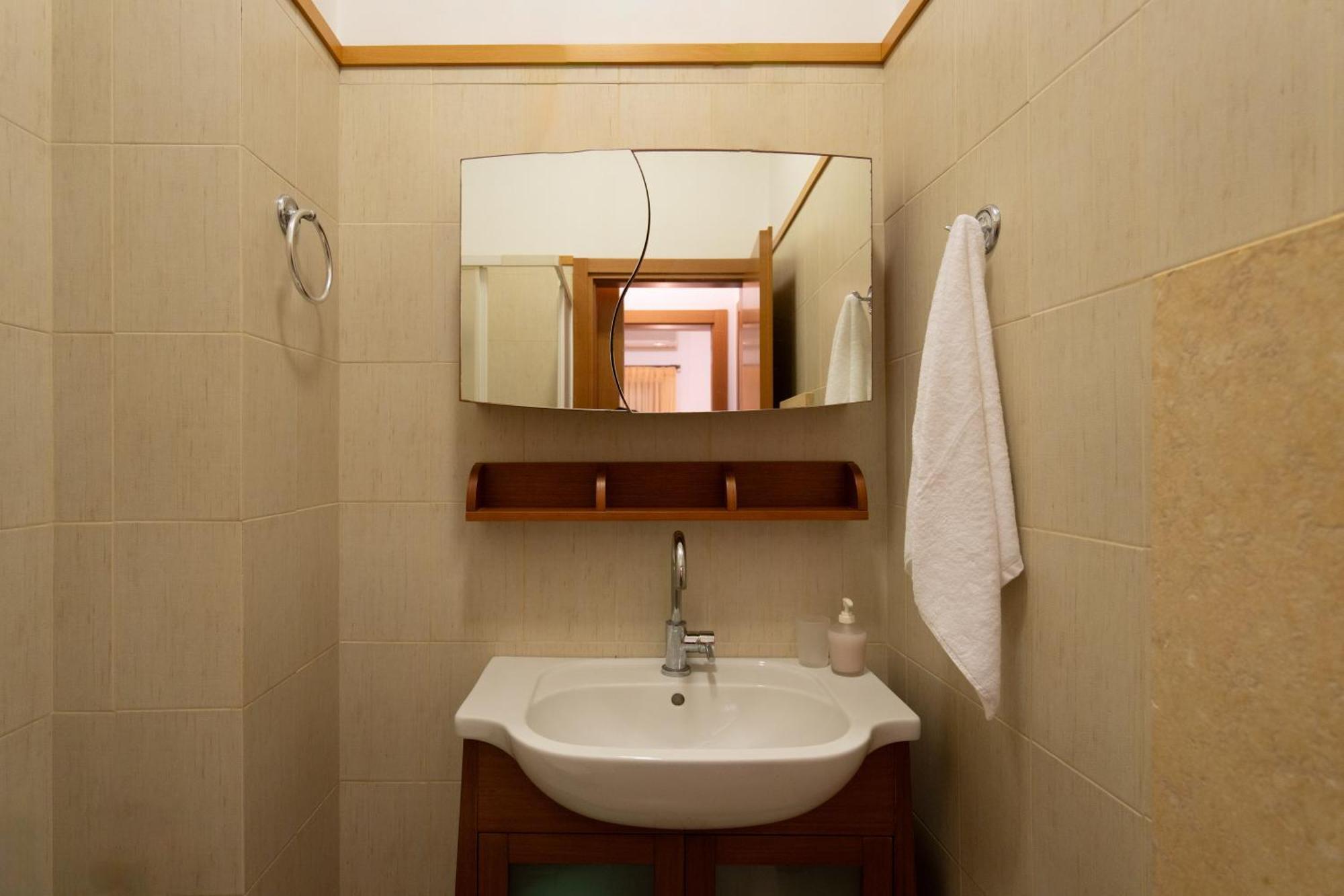 Central Seaview Heven Apartment In Тира Экстерьер фото
